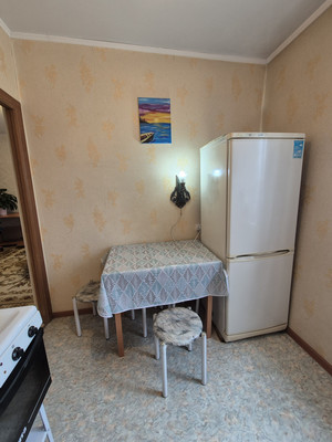 Продам двухкомнатную (2-комн.) квартиру, Физкультурная ул, 120, Южно-Сахалинск г
