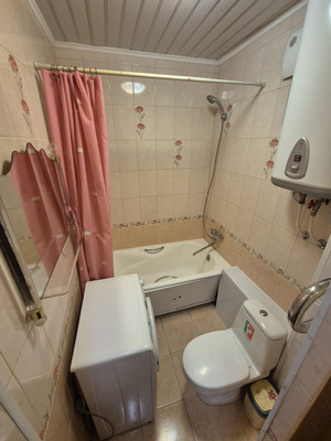 Продам двухкомнатную (2-комн.) квартиру, Физкультурная ул, 120, Южно-Сахалинск г