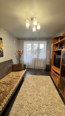 Продам однокомнатную (1-комн.) квартиру, Б.Красная ул, 44, Высокая Гора с