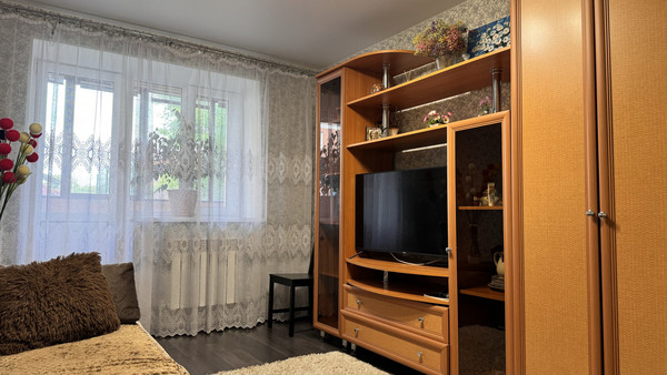 Продам однокомнатную (1-комн.) квартиру, Б.Красная ул, 44, Высокая Гора с