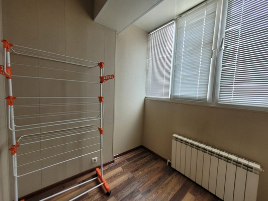 Продам трехкомнатную (3-комн.) квартиру, Фрунзе ул, 10, Баксан г