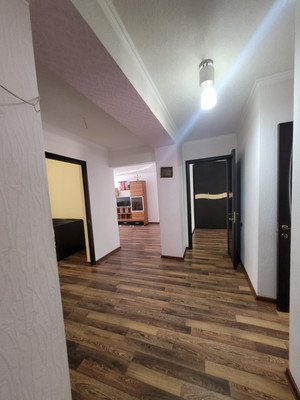 Продам трехкомнатную (3-комн.) квартиру, Фрунзе ул, 10, Баксан г