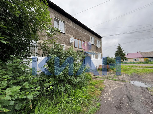 Продам трехкомнатную (3-комн.) квартиру, Юбилейная ул, 2, Уяр г