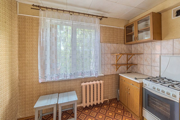 Продам многокомнатную квартиру, Ульяновская ул, 64, Пенза г