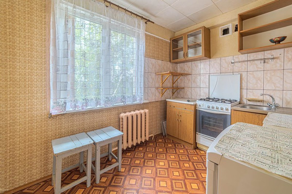 Продам многокомнатную квартиру, Ульяновская ул, 64, Пенза г
