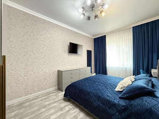 Продам двухкомнатную (2-комн.) квартиру, Ашурова ул, 1кД, Нальчик г