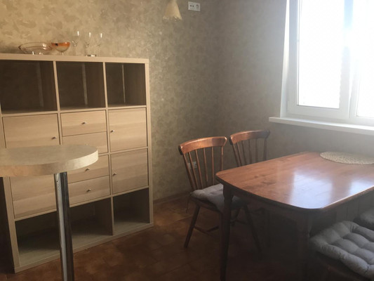 Продам двухкомнатную (2-комн.) квартиру, Академика Пилюгина ул, 12к2, Москва г