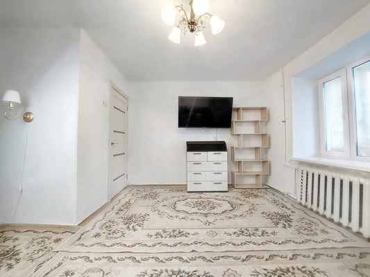 Продам однокомнатную (1-комн.) квартиру, Рокоссовского ул, 15, Ишим г