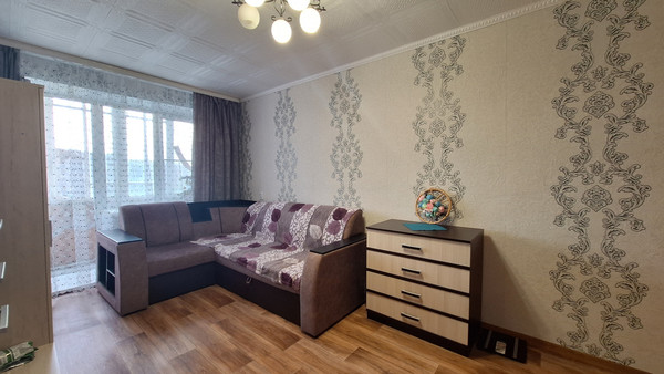 Продам двухкомнатную (2-комн.) квартиру, Большая ул, 169, Ишим г