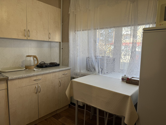 Продам однокомнатную (1-комн.) квартиру, Ишимская ул, 36, Ишим г