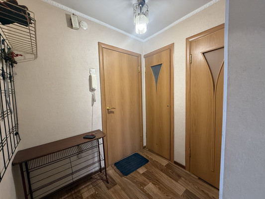 Продам однокомнатную (1-комн.) квартиру, Ишимская ул, 36, Ишим г