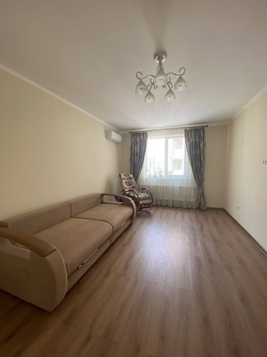 Продам двухкомнатную (2-комн.) квартиру, Севастопольская ул, 41е, Симферополь г
