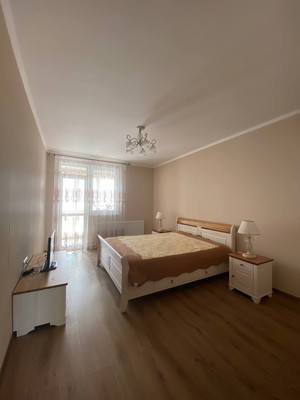 Продам двухкомнатную (2-комн.) квартиру, Севастопольская ул, 41е, Симферополь г
