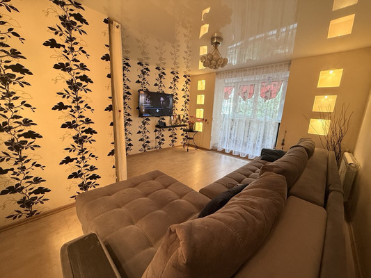 Продам трехкомнатную (3-комн.) квартиру, Ленинский пр-кт, 20а, Йошкар-Ола г