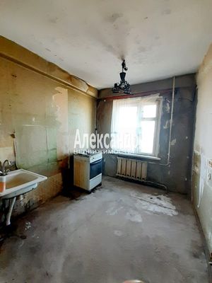 Продам комнату в 2-комн. квартире, Центральная ул, 4к2, Сертолово г