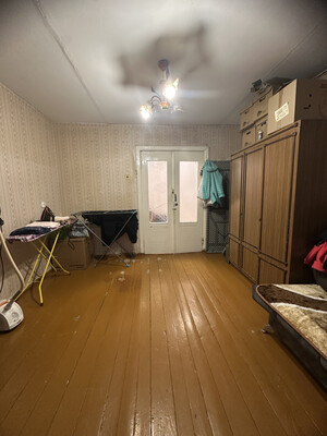 Продам трехкомнатную (3-комн.) квартиру, Пролетарская ул, 25, Киров г