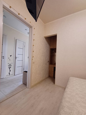 Продам однокомнатную (1-комн.) квартиру, Победы пр-кт, 74кnull, Симферополь г