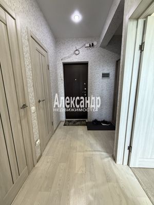 Продам однокомнатную (1-комн.) квартиру, Центральная ул, 19к3, Металлострой п