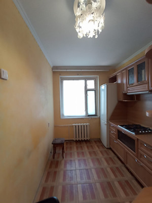 Продам трехкомнатную (3-комн.) квартиру, Мира пр-кт, 33, Волгодонск г