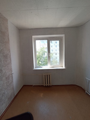 Продам трехкомнатную (3-комн.) квартиру, Мира пр-кт, 33, Волгодонск г