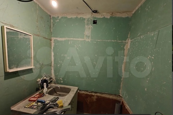 Продам трехкомнатную (3-комн.) квартиру, Мира ул, 70, Пенза г