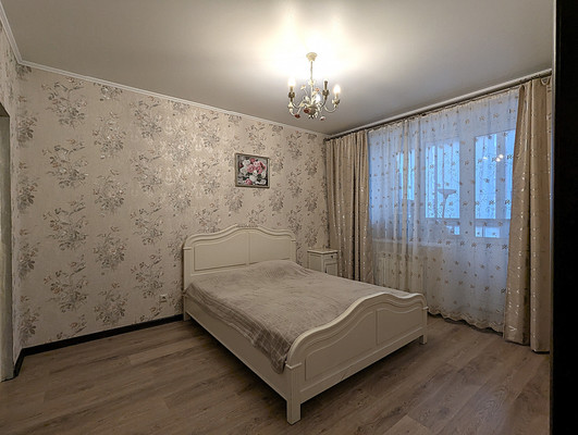 Продам трехкомнатную (3-комн.) квартиру, Колхозная ул, 55к4, Услонь д