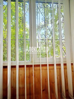 Продам многокомнатную квартиру, Дунайский пр-кт, д. 40 корп. 1, Санкт-Петербург г