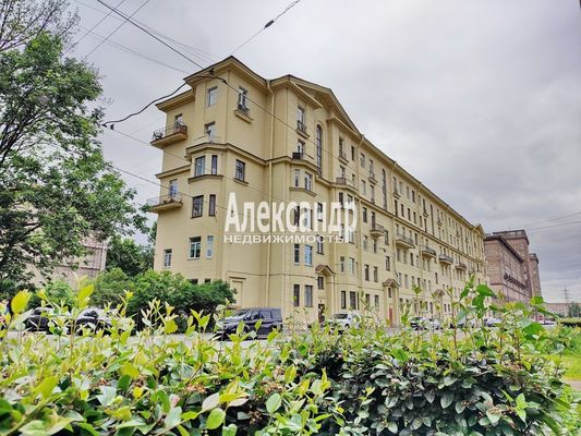Продам однокомнатную (1-комн.) квартиру, Новостроек ул, 3, Санкт-Петербург г