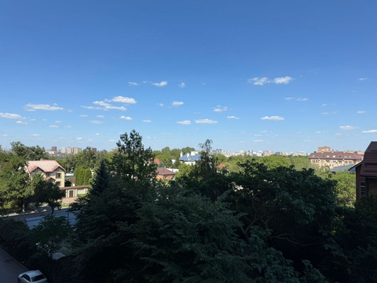 Продам однокомнатную (1-комн.) квартиру, 2-я Баррикадная ул, 4, Ростов-на-Дону г
