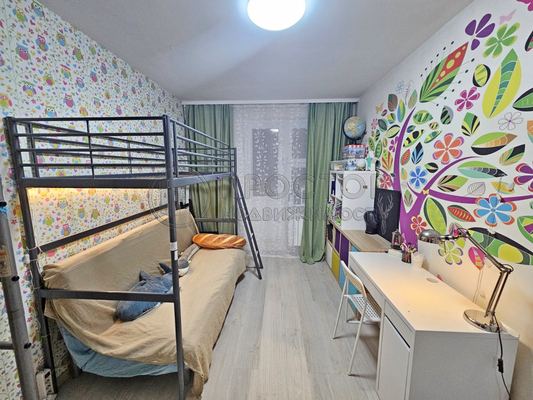 Продам трехкомнатную (3-комн.) квартиру, Свободы ул, 93, Москва г