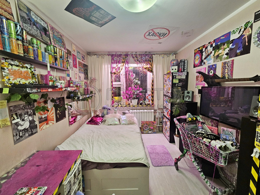 Продам трехкомнатную (3-комн.) квартиру, Свободы ул, 93, Москва г