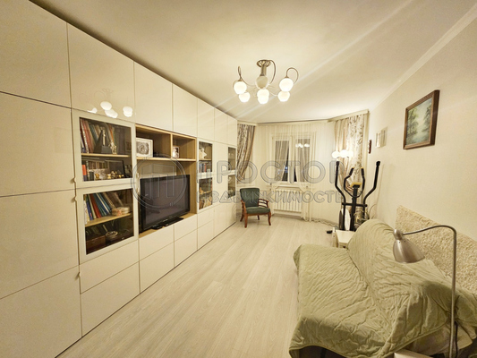 Продам трехкомнатную (3-комн.) квартиру, Свободы ул, 93, Москва г