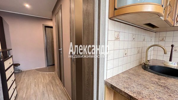 Продам двухкомнатную (2-комн.) квартиру, Гагарина ул, 16, Выборг г