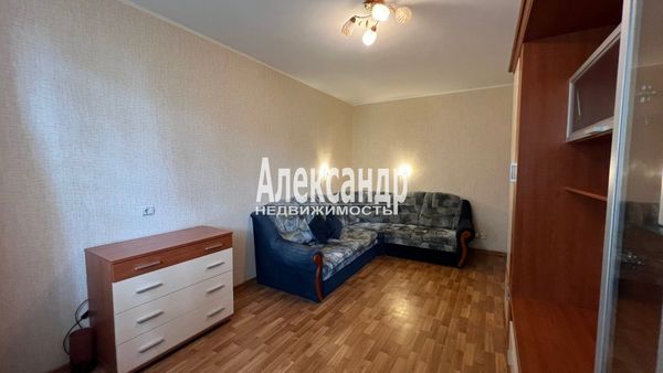 Продам двухкомнатную (2-комн.) квартиру, Гагарина ул, 16, Выборг г