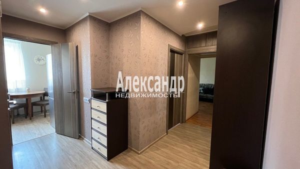 Продам двухкомнатную (2-комн.) квартиру, Гагарина ул, 16, Выборг г