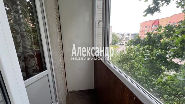 Продам двухкомнатную (2-комн.) квартиру, Гагарина ул, 16, Выборг г