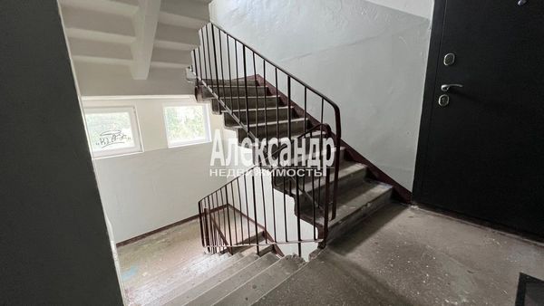 Продам двухкомнатную (2-комн.) квартиру, Гагарина ул, 16, Выборг г