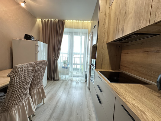 Продам двухкомнатную (2-комн.) квартиру, Азата Аббасова ул, 3, Казань г