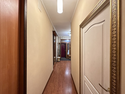 Продам многокомнатную квартиру, Красного Курсанта ул, 25, Санкт-Петербург г
