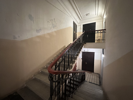 Продам многокомнатную квартиру, Красного Курсанта ул, 25, Санкт-Петербург г