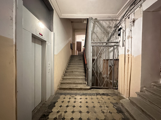 Продам многокомнатную квартиру, Красного Курсанта ул, 25, Санкт-Петербург г