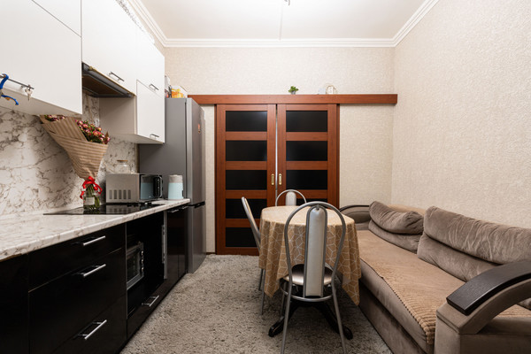 Продам комнату в 20-комн. квартире, Огородный пер, 5, Санкт-Петербург г