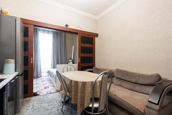 Продам комнату в 20-комн. квартире, Огородный пер, 5, Санкт-Петербург г