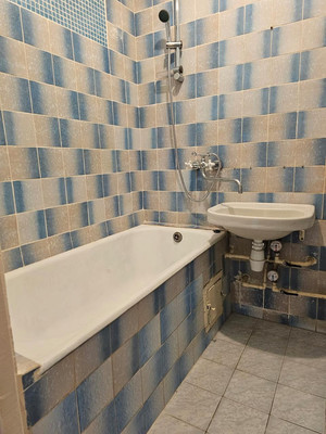 Продам двухкомнатную (2-комн.) квартиру, Ленинского Комсомола пр-кт, 56, Видное г