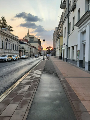 Продам многокомнатную квартиру, Малая Никитская ул, 20, Москва г