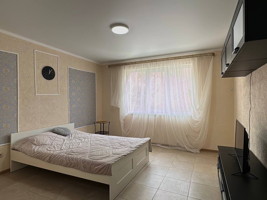 Продам однокомнатную (1-комн.) квартиру, Калараша ул, 80/2, Туапсе г