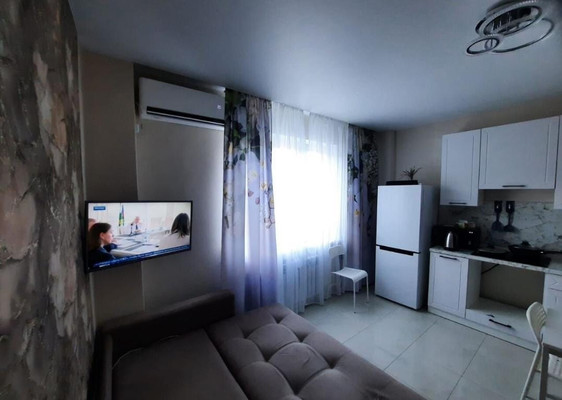 Продам двухкомнатную (2-комн.) квартиру, Кириченко ул, 90, Туапсе г