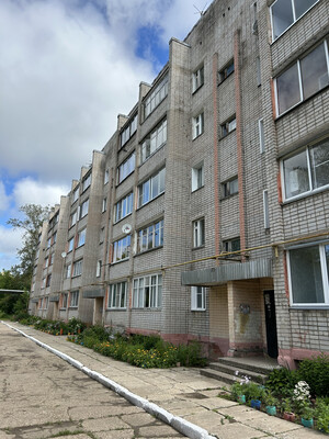 Продам трехкомнатную (3-комн.) квартиру, Рабочая ул, 9, Киров г