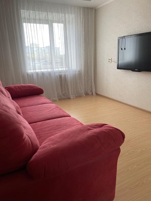 Продам трехкомнатную (3-комн.) квартиру, Рабочая ул, 9, Киров г