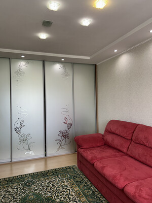 Продам трехкомнатную (3-комн.) квартиру, Рабочая ул, 9, Киров г